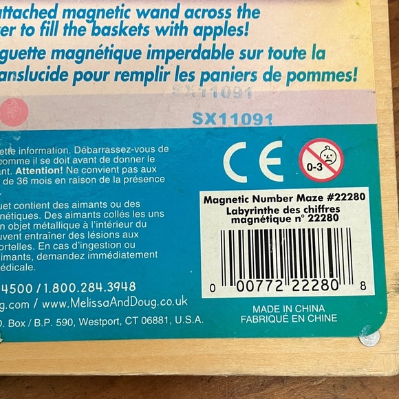 Melissa & Doug Colorful counting car parking and magnetic counting maze Farm - Picture 8 of 15